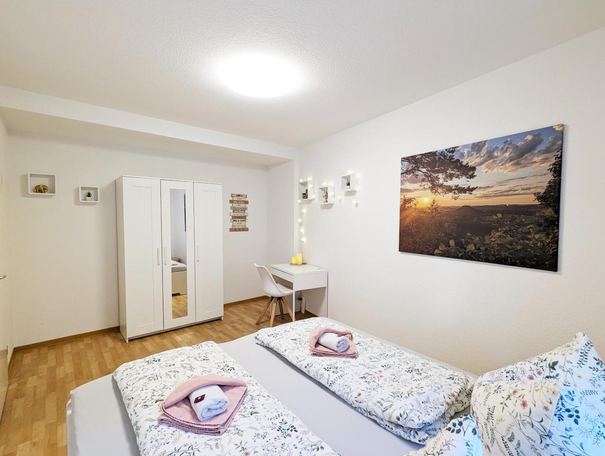 Hw2B - Urlaubsmagie - Wohlfuehlwohnung Mit Balkon, Pool, Sauna & Terrasse Sebnitz Exterior photo