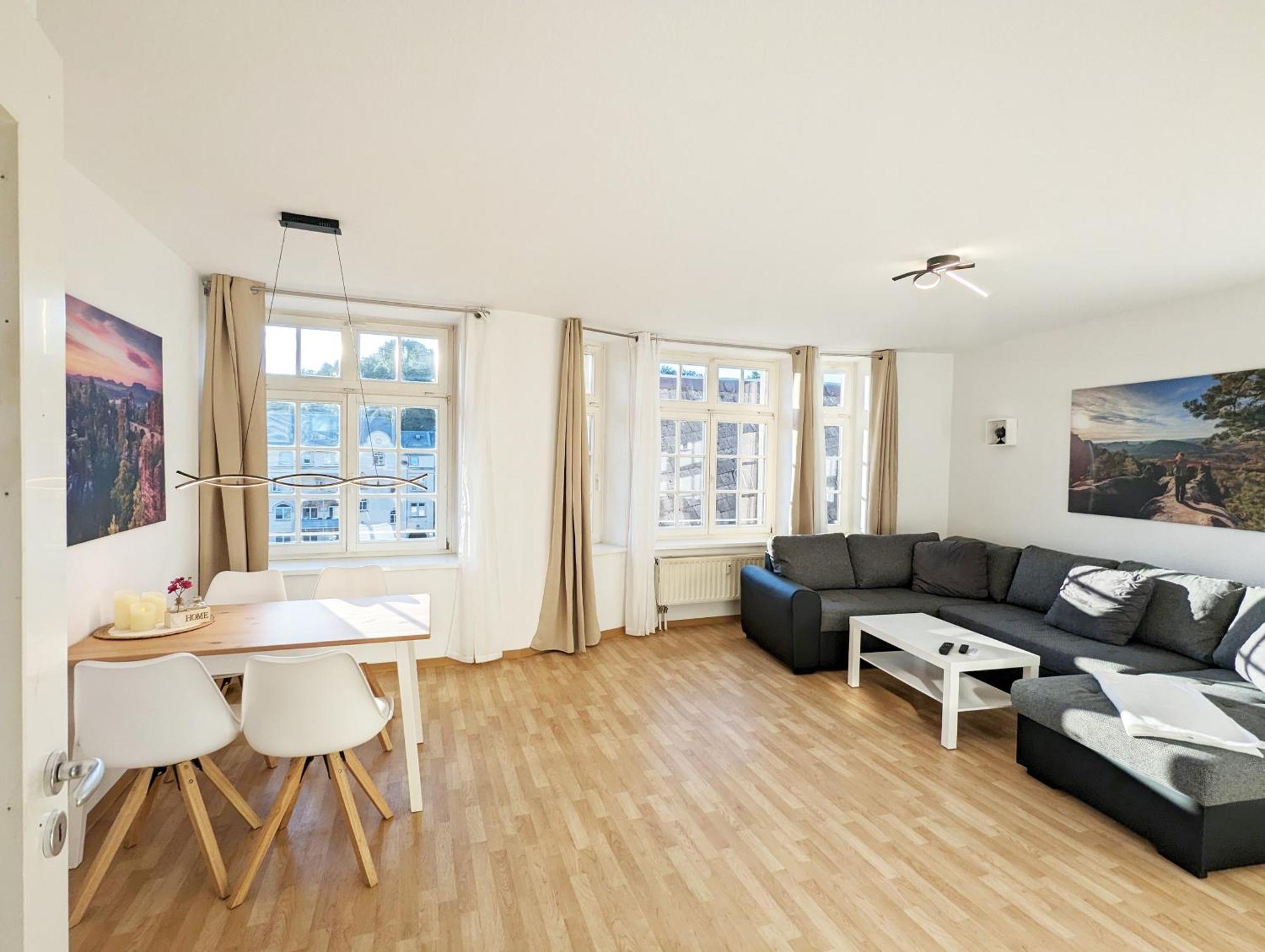 Hw2B - Urlaubsmagie - Wohlfuehlwohnung Mit Balkon, Pool, Sauna & Terrasse Sebnitz Exterior photo